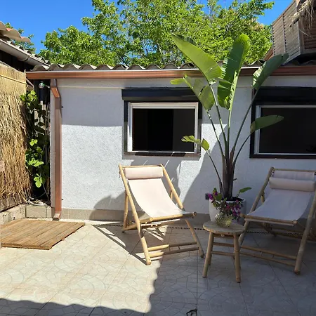 Casita Louise Maison De Boheme Vakantiehuis Lucciana (Corsica)